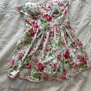 Forever 21 White floral dress with tulle bottom
